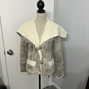 Women's Shearling Jacket - Cream and Gray